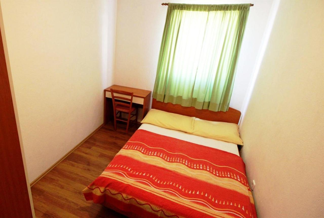 Apartments Marko Nemira أوميس المظهر الخارجي الصورة