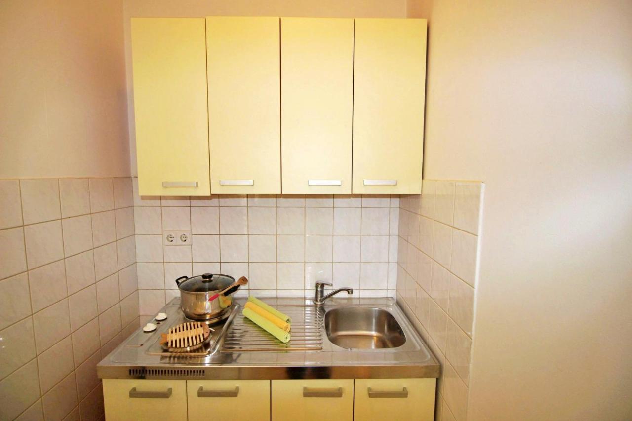 Apartments Marko Nemira أوميس الغرفة الصورة