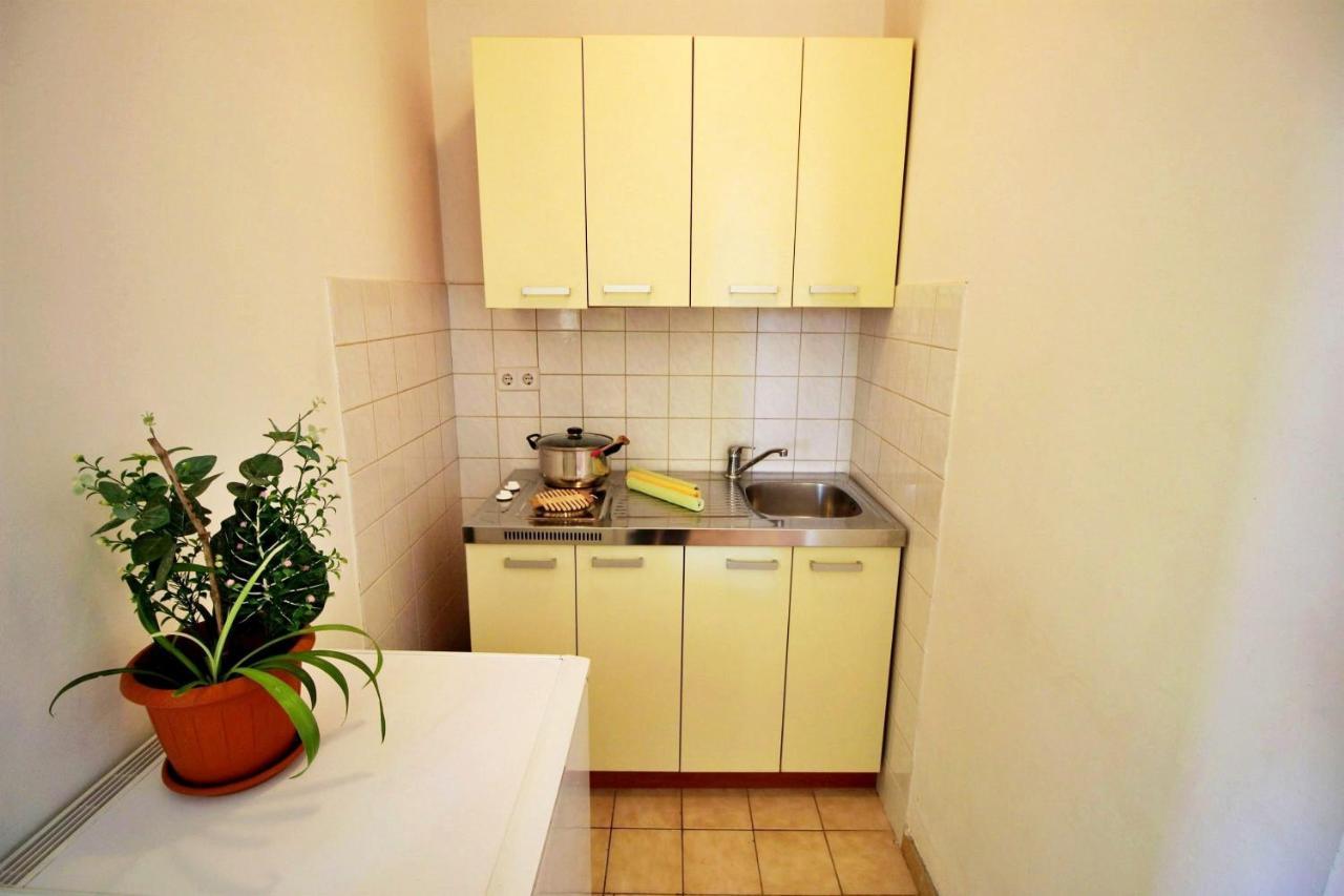 Apartments Marko Nemira أوميس المظهر الخارجي الصورة