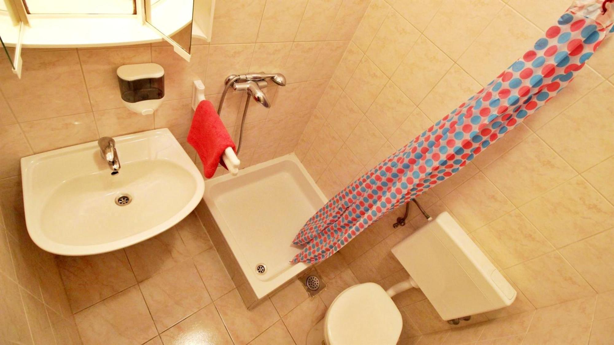 Apartments Marko Nemira أوميس الغرفة الصورة