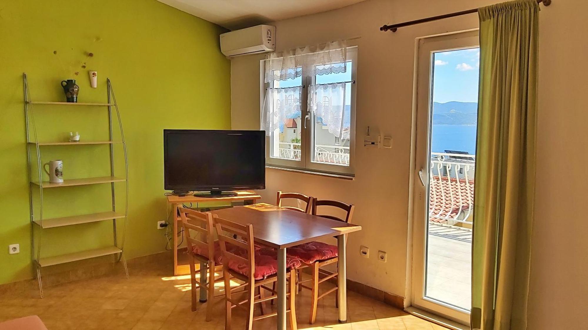 Apartments Marko Nemira أوميس الغرفة الصورة